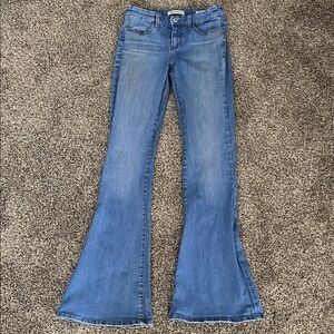 Guess Charlotte flare Jeans 25 Reg stretchy
